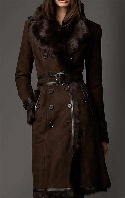 Модный осенний плащ 2012 от Burberry 